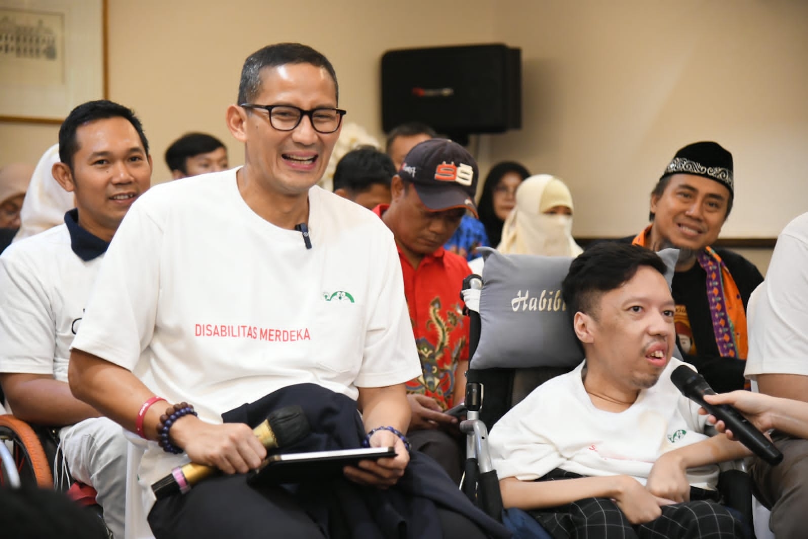 Sandiaga Uno Gandeng Uniqlo Berikan Kesetaraan Lapangan Kerja Penyandang Disabilitas