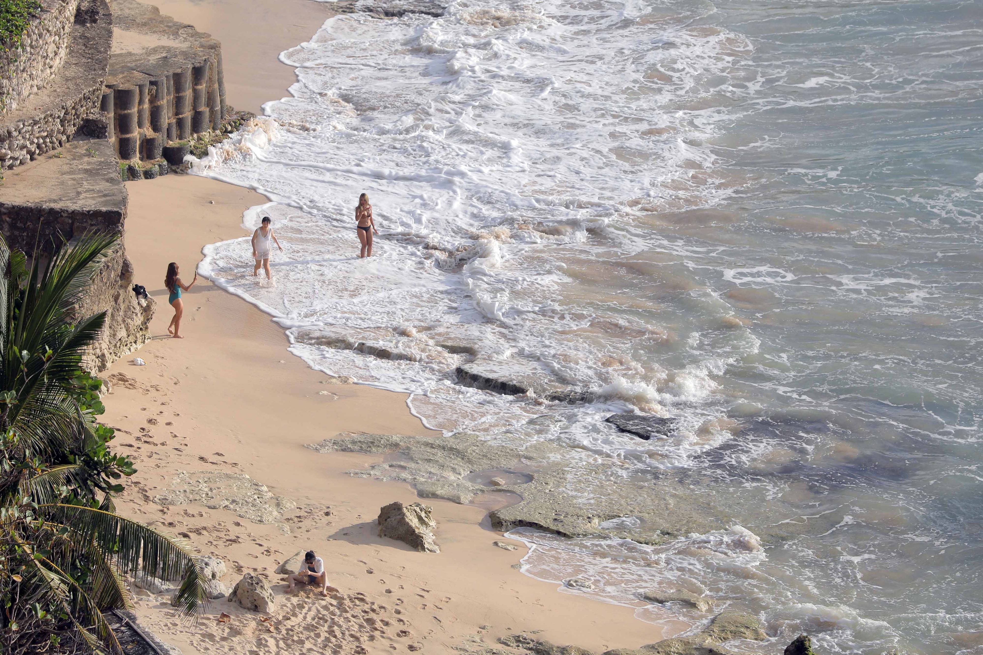 Bagaimana Potensi Sumber Daya Alam Indonesia dan Persebarannya Dapat Memengaruhi Sektor Pariwisata?