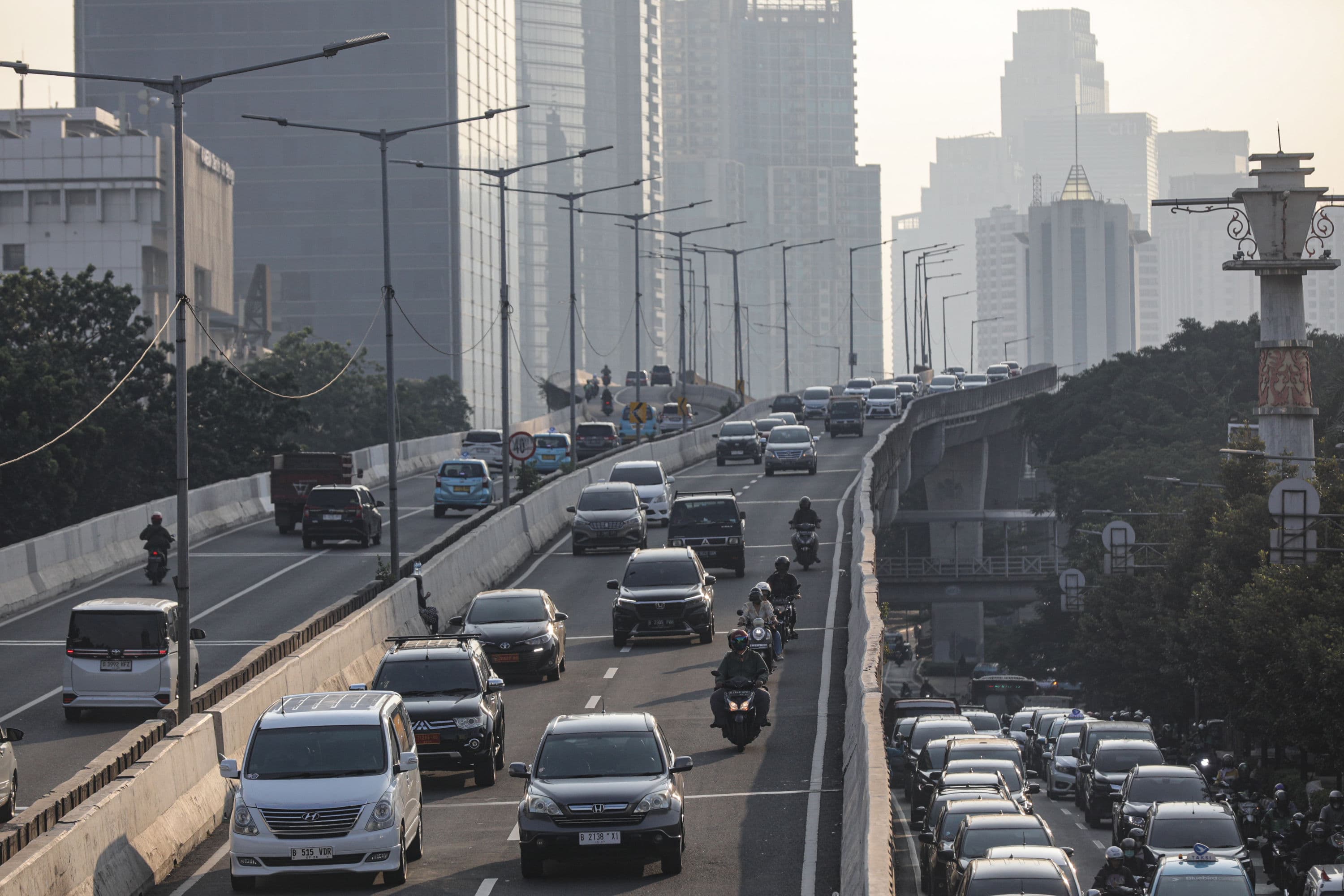 Mulai Hari Ini, JLNT Casablanca Akan Ditutup Tiap Pukul 22.00 Hingga 15 April 2024