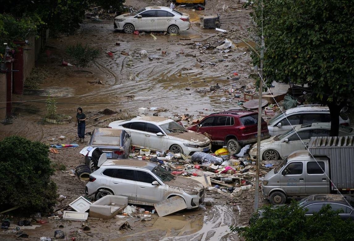 Hujan Topan Mematikan Melanda Tiongkok Untuk Hari Ketujuh