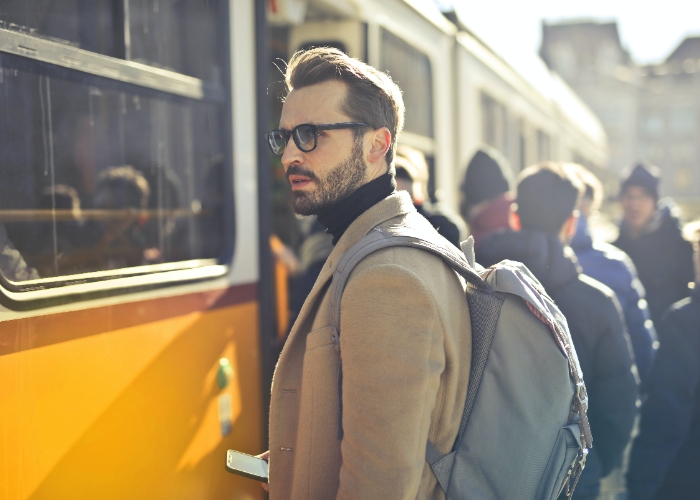 7 Etika Menggunakan Kendaraan Umum Yang Harus Diketahui