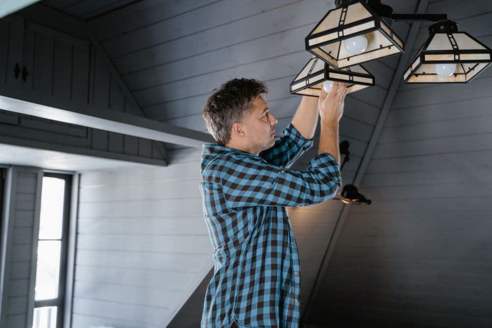 Bijak Pakai Listrik, Berikut Cara Terapkan Sustainable Energy Di Rumah