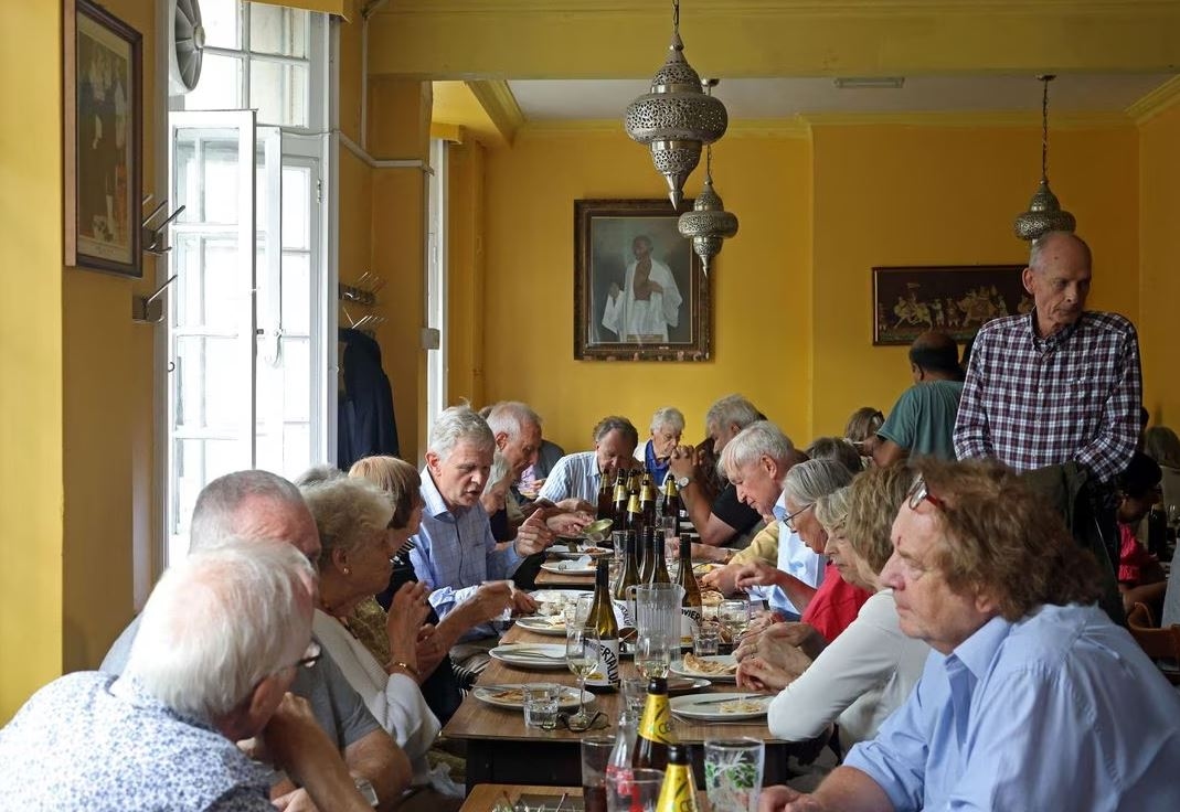 Restoran The India Club Di London Sajikan Kari Terakhirnya Setelah Lebih Dari 70 Tahun