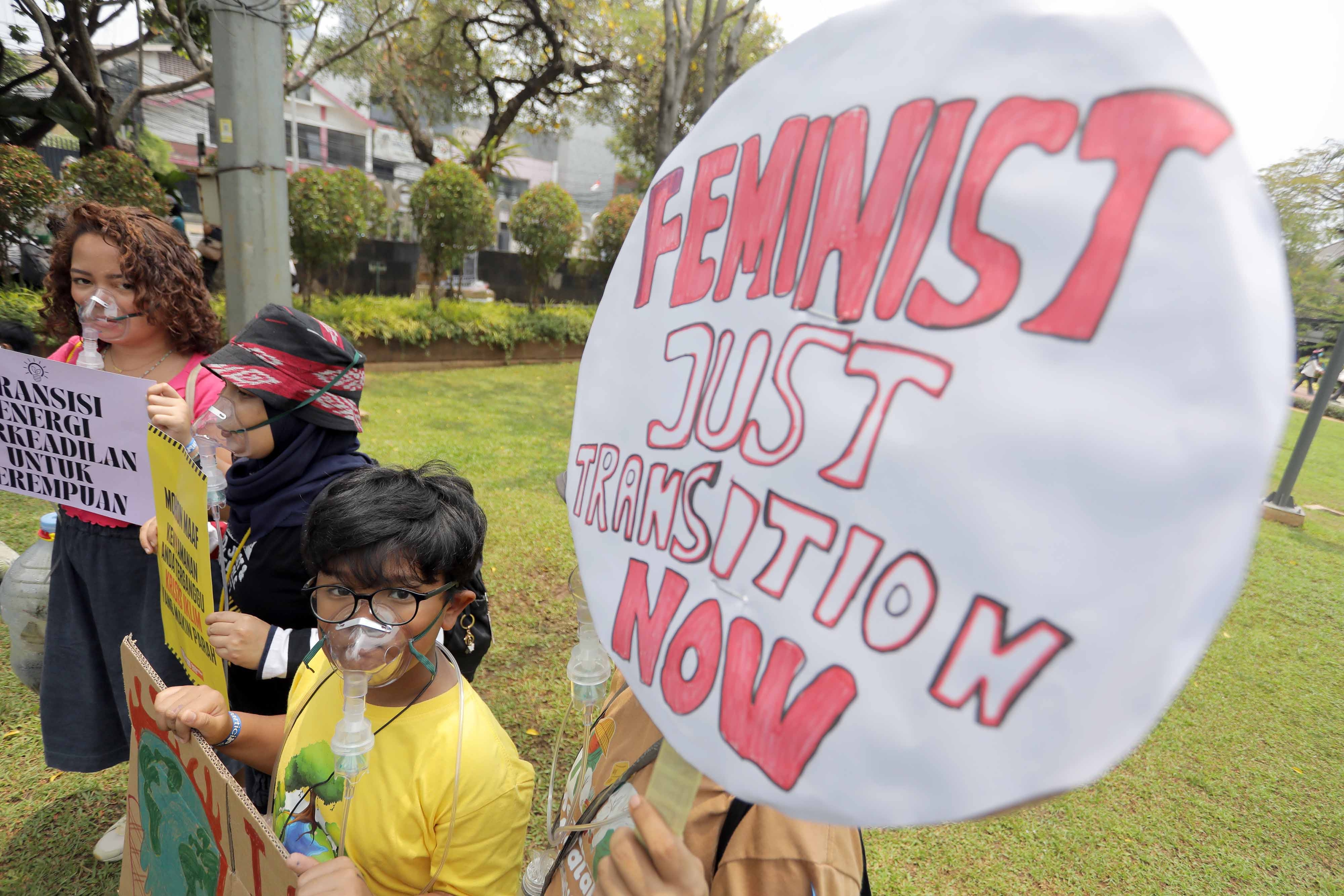 Apa Nilai yang Terkandung dalam Sila Kelima Pancasila?