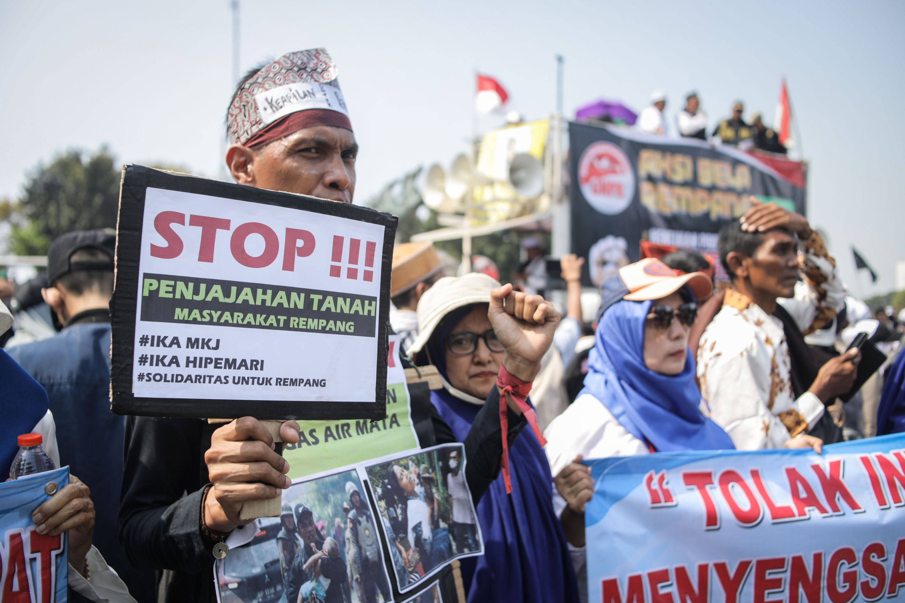 Peristiwa Rempang, Pelecehan Aparat Terhadap Warga