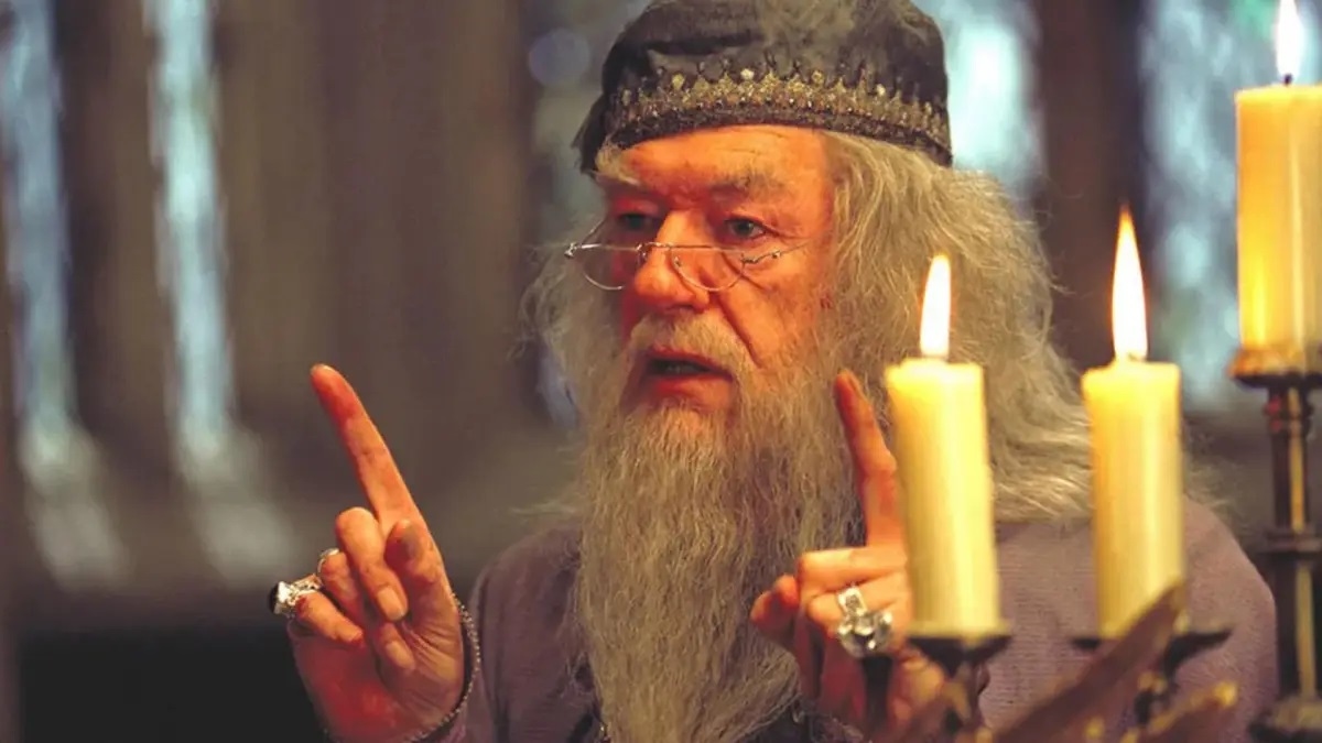 Michael Gambon, Pemeran Profesor Dumbledore Di Harry Potter Tutup Usia