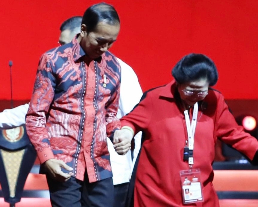Ogah Balas Pantun Megawati, Jokowi Ingin Pemilu Banyak Senyum