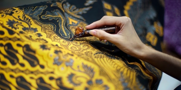 2 Oktober Diperingati sebagai Hari Batik Nasional, Bagaimana Islam Menghormati Budaya Setempat?