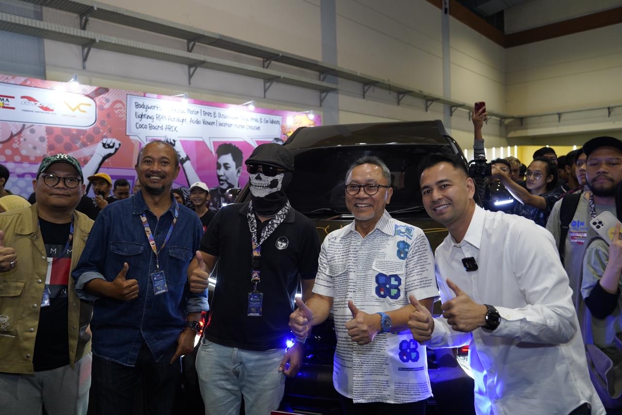 Ditemani Fitra Eri, Om Mobi-Raffi Ahmad Serunya Zulhas Keliling IMX 2023