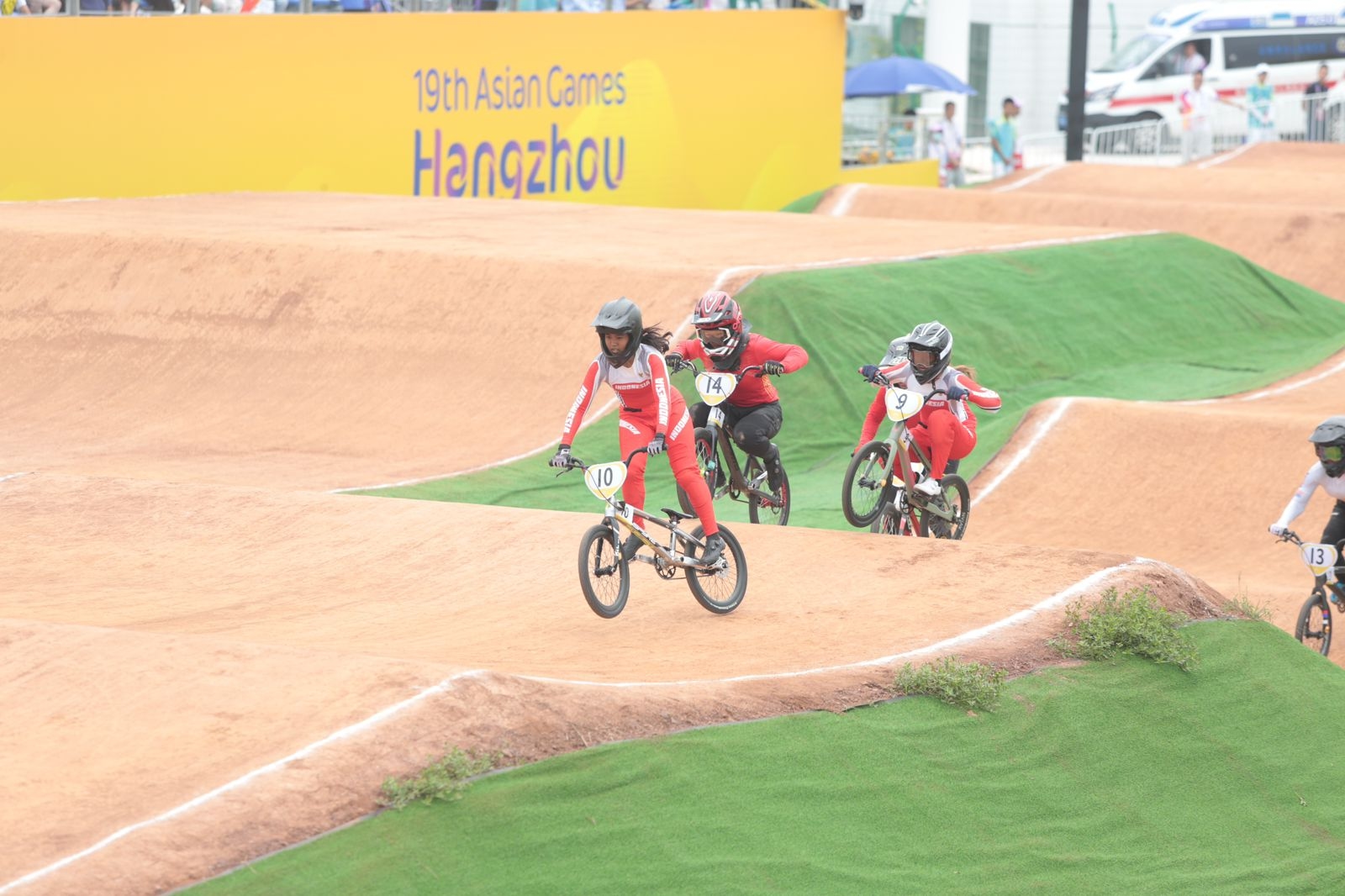 Asian Games: Sifa Amellya Sumbang Emas BMX, Indonesia Naik Ke Posisi 10