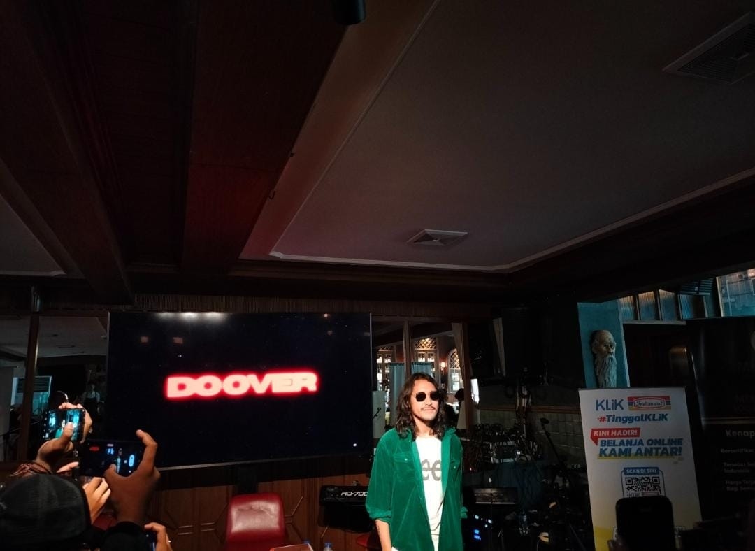 Ello Rilis Single 'Do Over' Usai Rehabilitasi Narkoba