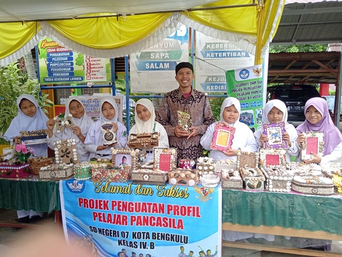 Pendidikan Profesi Guru Prajabatan Membuka Wawasan Guru