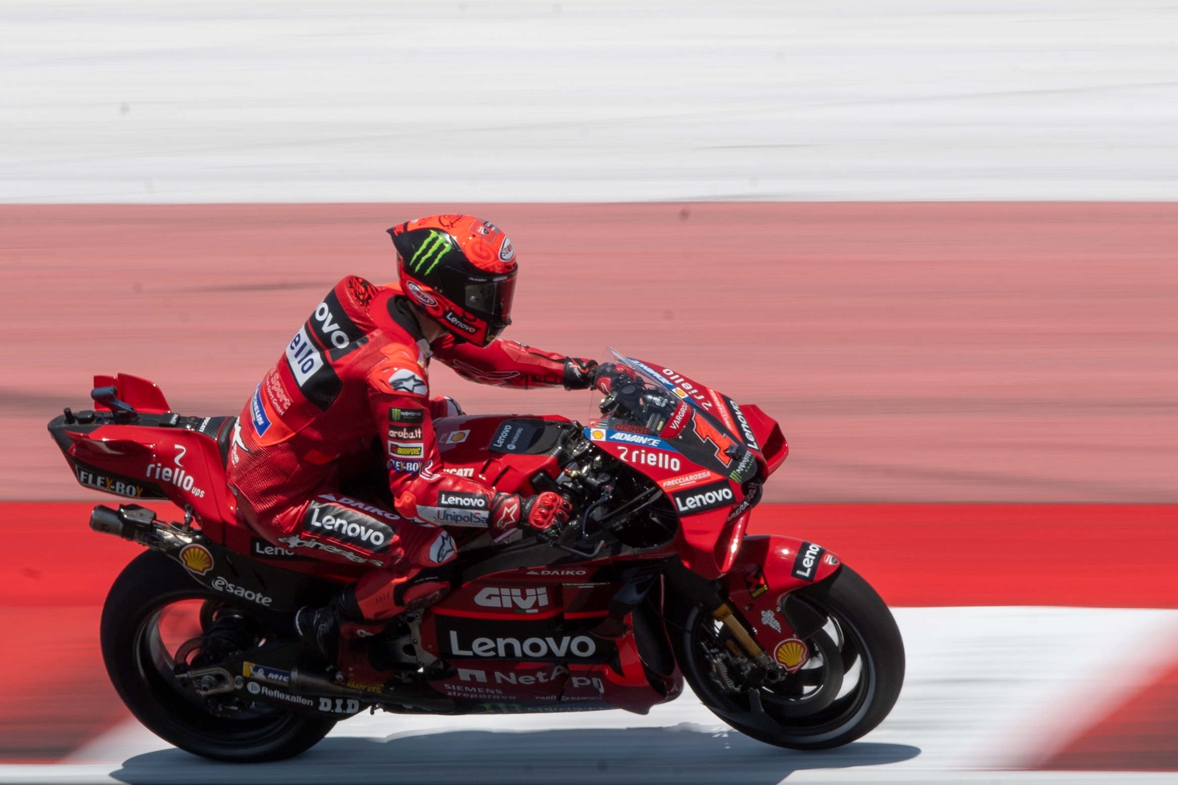 MotoGP Indonesia: Jorge Martin Jatuh, Fransesco Bagnaia Juara Di Mandalika!
