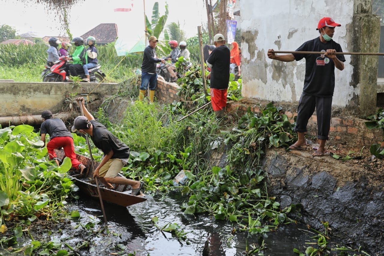 Petani Tebu Bersama Pengrajin Tahu Tempe Gelar Aksi Sosial Normalisasi Anak Sungai Musi