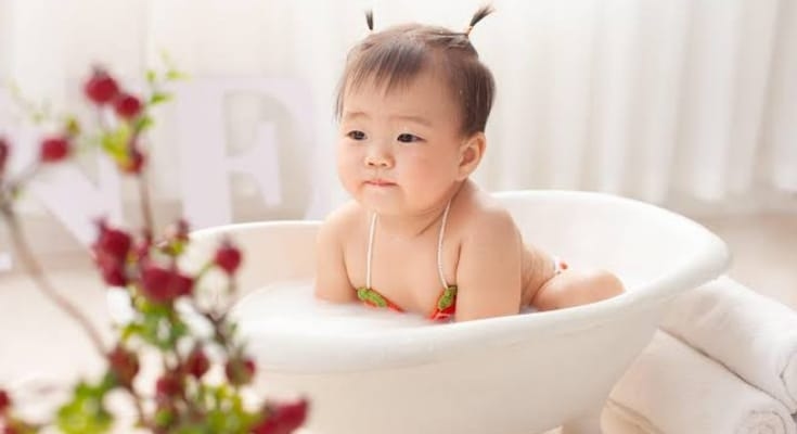 6 Rekomendasi Parfum Bayi Yang Wangi Tahan Lama Dan Aman Digunakan, Jangan Salah Pilih!