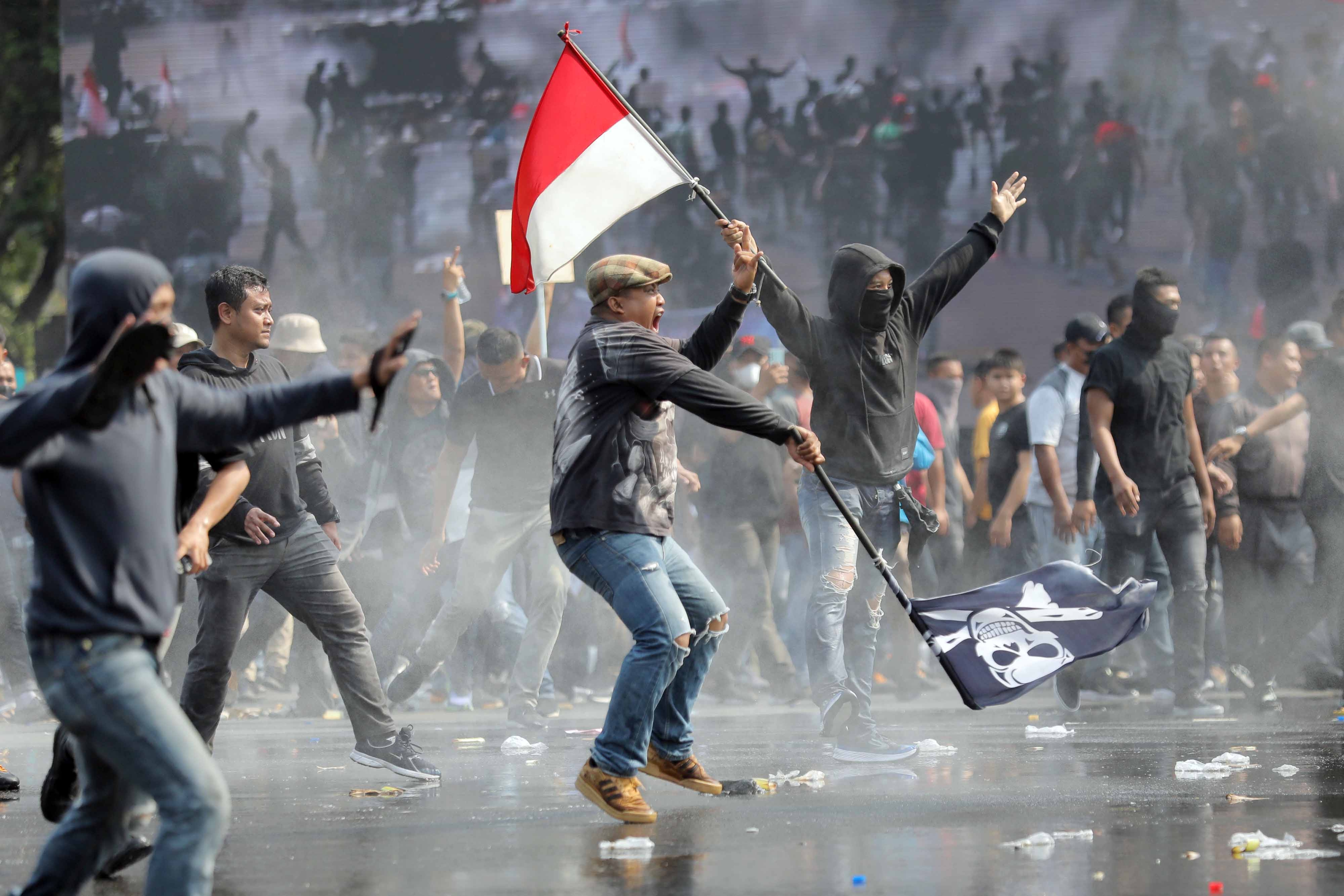 Susul TNI, DPR Wacanakan Pembentukan Panja Netralitas Polri