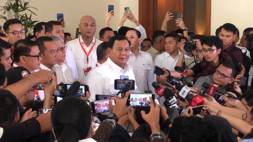 Prabowo Aneh Dengan Gugatan Batas Usia Di MK: Begini Terlalu Tua, Begitu Terlalu Muda