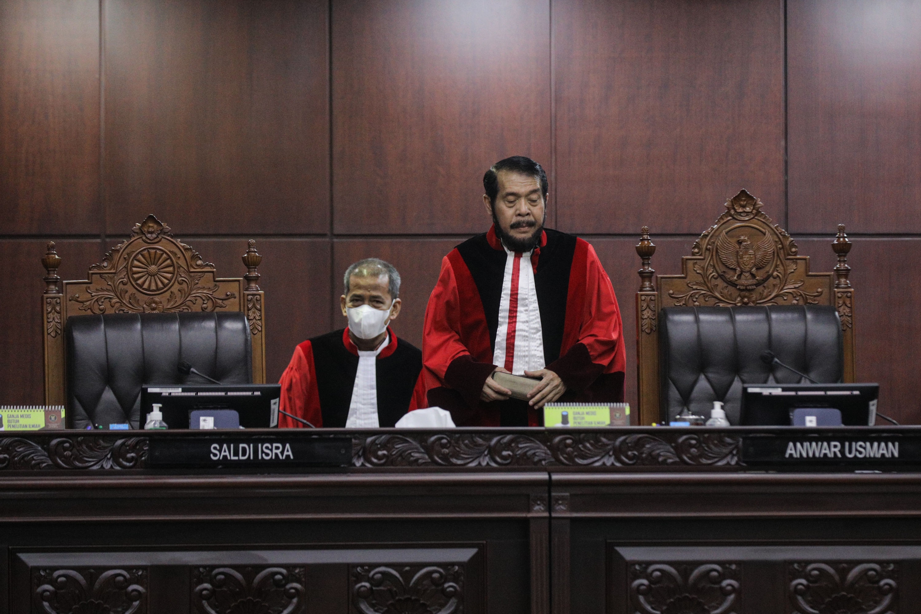 Putusan Etik Terbelah, Anwar Usman Masih Hakim Konstitusi