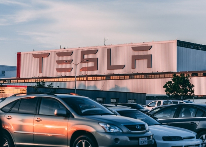 Tesla Kembali Tarik Lebih dari 1,6 Juta Kendaraan Listrik di China
