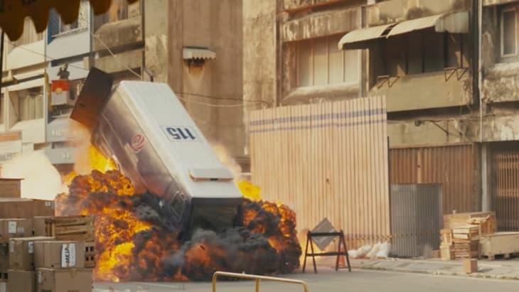 Bagikan Proses Syutingnya, Visinema Tampilkan Ledakan Bom Asli Dalam Film 13 Bom Di Jakarta