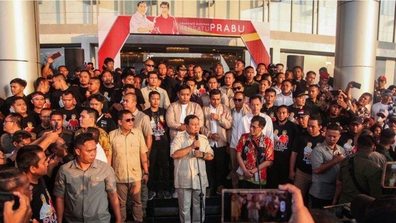 Ditemani 5.000 Relawan PRABU, Prabowo-Gibran Mantap Daftar Ke KPU