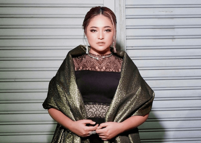 Dituding Pindah Agama, Marshanda Beri Jawaban Tegas