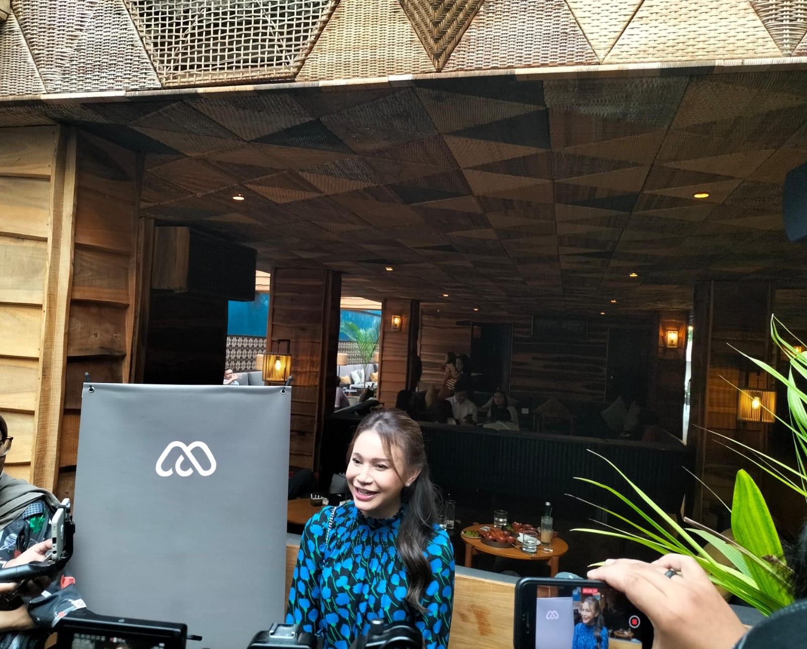 Tampil Di Arisan Geng Cendol, Rossa Dibayar Segini