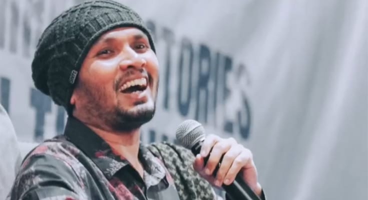 Profil Hanan Attaki, Seorang Pendakwah Yang Nangis Karena Mendengar Curhatan Perempuan Di Acara Dakwahnya