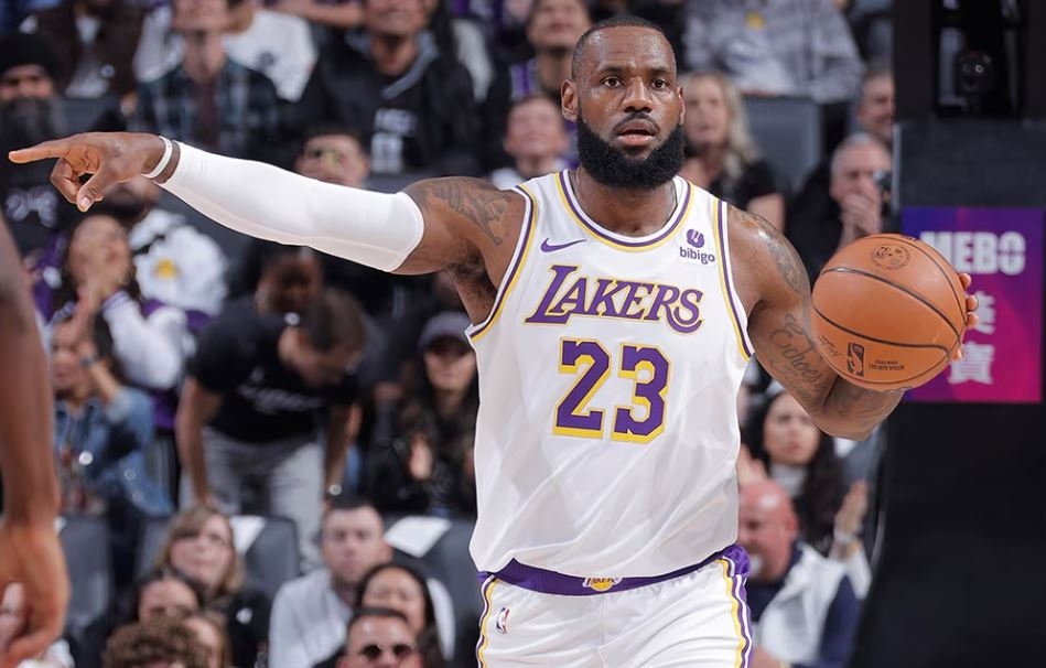 NBA Hari Ini: LeBron James Peringati 20 Tahun Sejak Debut, Lakers Justru Tumbang Di Kandang Kings