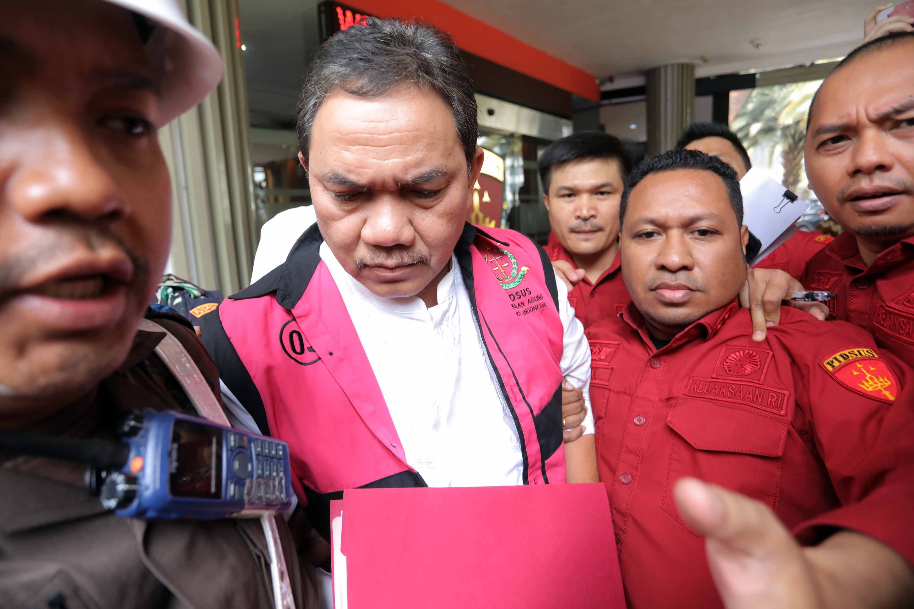 Kasus BTS Kominfo, Achsanul Qosasi Didakwa Terima Suap atau Pemerasan Rp40 Miliar