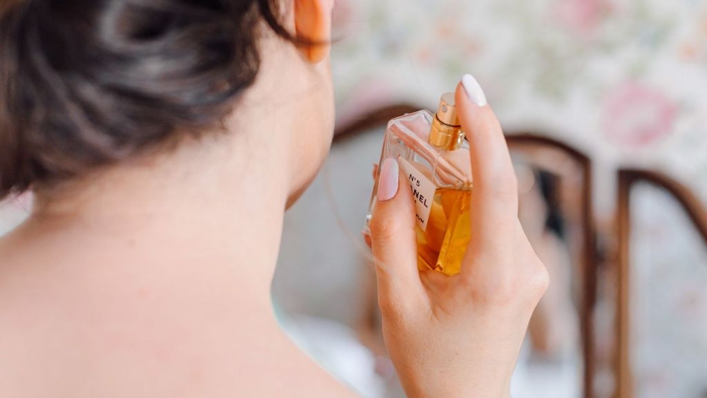 Jangan Salah Pilih! Ini Wangi Parfum Yang Cocok Untuk Zodiak Kamu, Bikin Percaya Diri Di Depan Gebetan