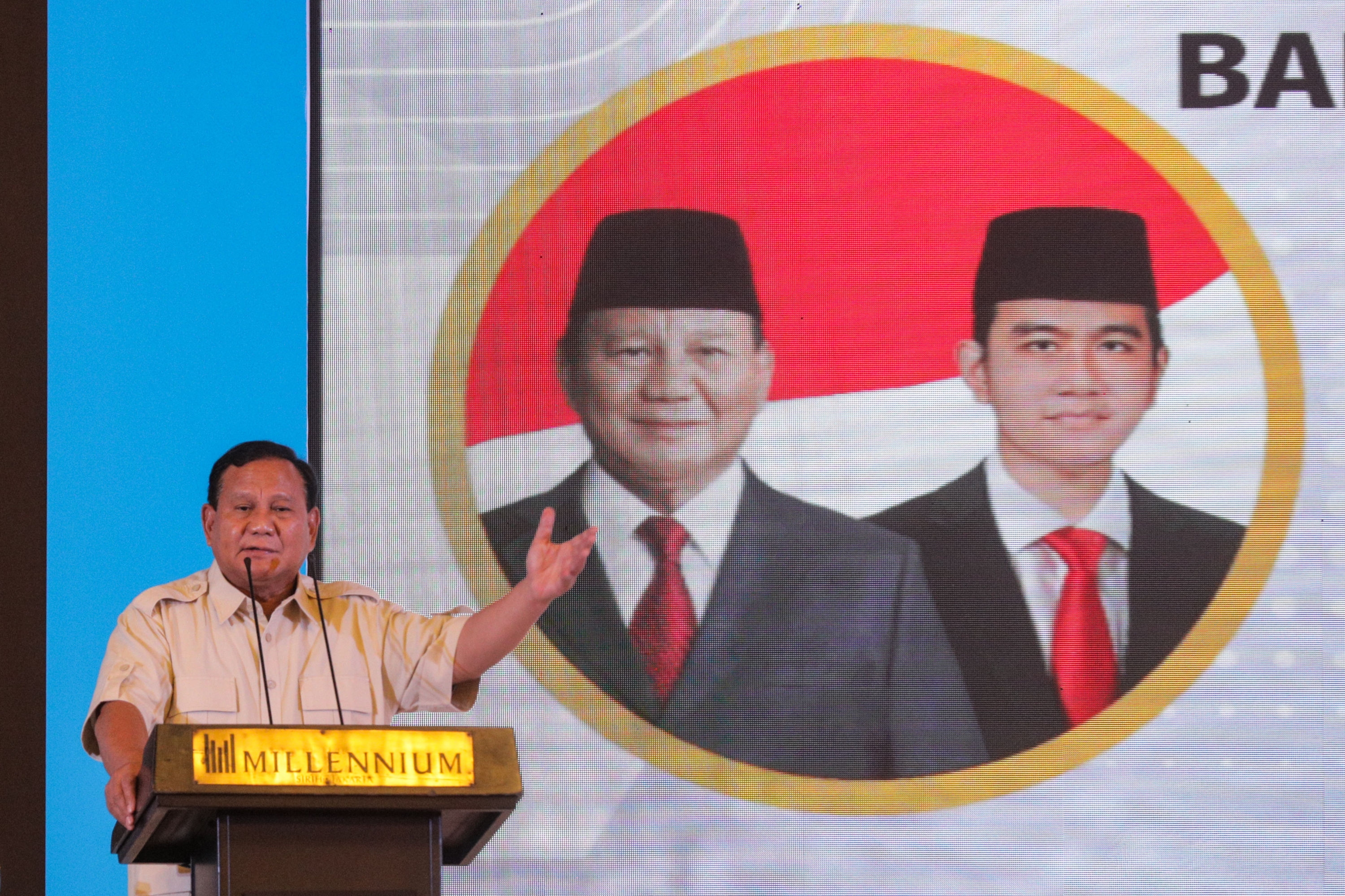 Prabowo Ingin Gaji Guru Naik: Uangnya Ada, Kita Bisa