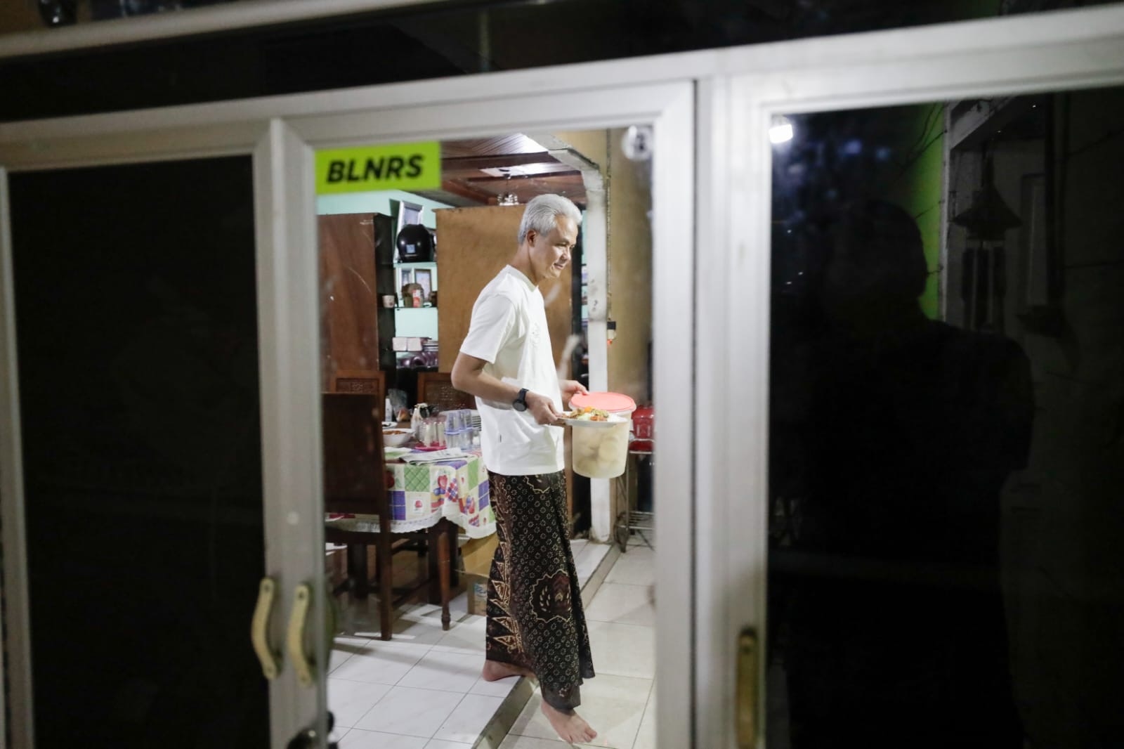 Ganjar Menginap Di Desa Musi Rawas, Warga: Enggak Percaya, Rasanya Seperti Mimpi