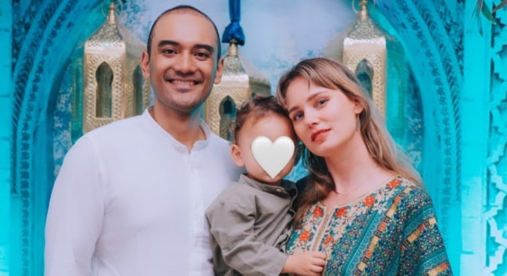 5 Fakta Menarik Dari Pernikahan Ario Bayu, Disebut Aktor Ganteng Yang Punya Istri Bule Prancis