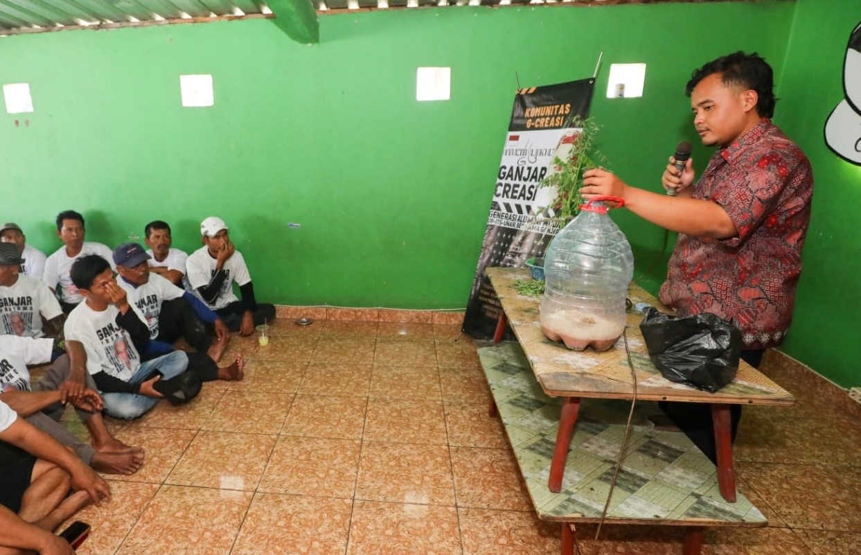 G-Creasi Latih Peternak Di Bojonegoro Budi Daya Dan Pengolahan Indigofera Sebagai Pakan Alternatif