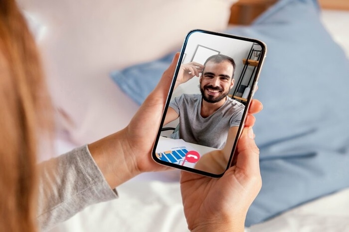 Hindari Penipuan, Simak 2 Tips Kencan Online Yang Aman