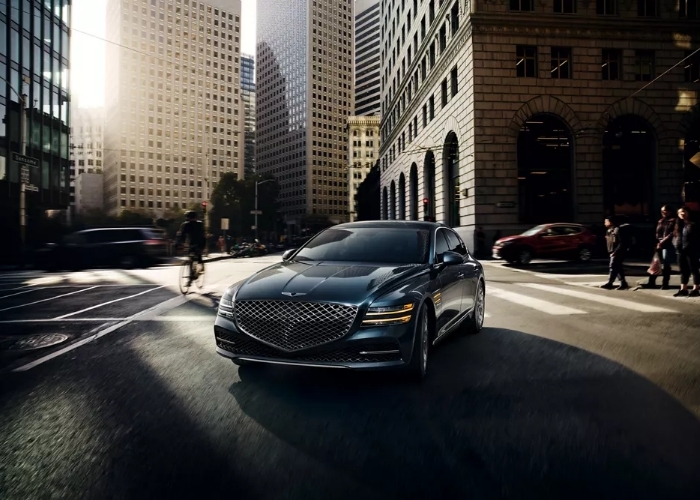 Punya Kap Mesin Terbesar Di Dunia, Ini Spesifikasi Genesis G 80