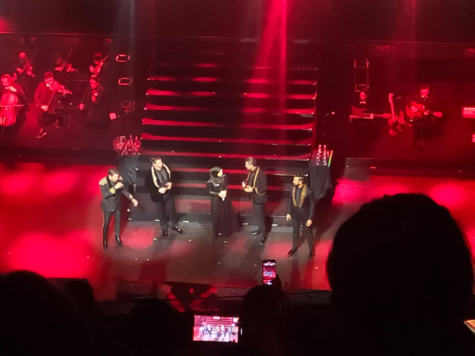 Lesti Kejora Tampil Di Konser IL Divo, Steven LaBrie Terkesima