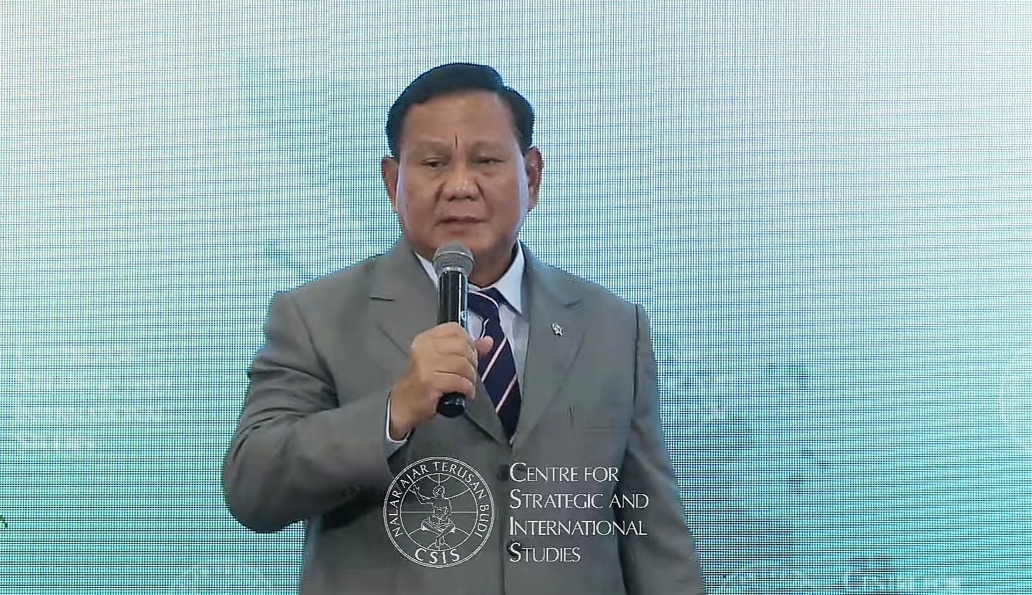 Prabowo Presiden, Lansia Tak Lagi Tarik Becak!