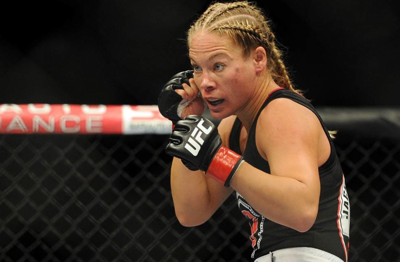 Alami Gejala Trauma, Mantan Petarung MMA Putri Ini Sumbangkan Otaknya Untuk Penyelidikan Medis