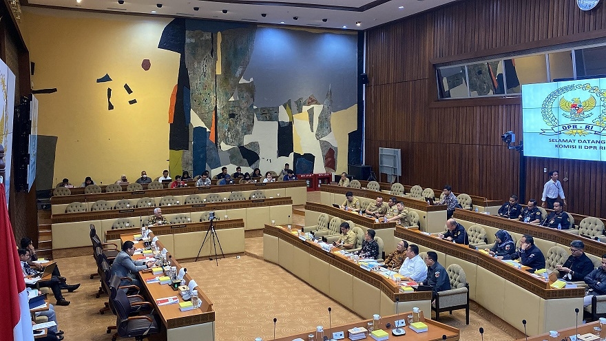 Ketua Komisi II Geram Gegara KPU Tak Hadiri Rapat