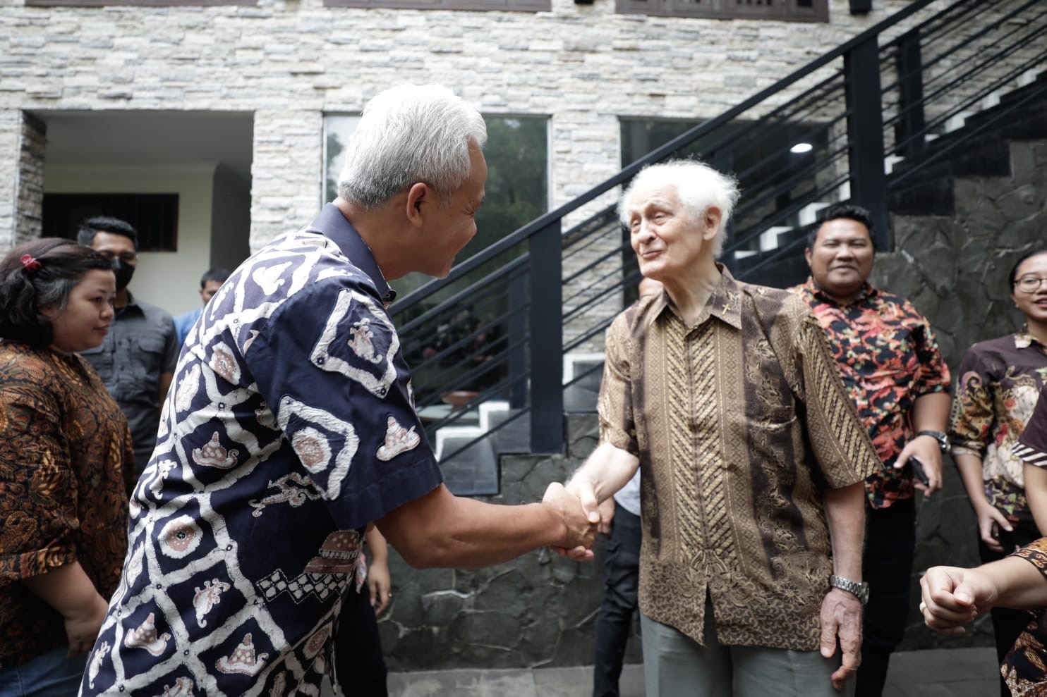 Pesan Romo Magnis Ke Ganjar: Tuhan Memberkati Dan Jalan Terus