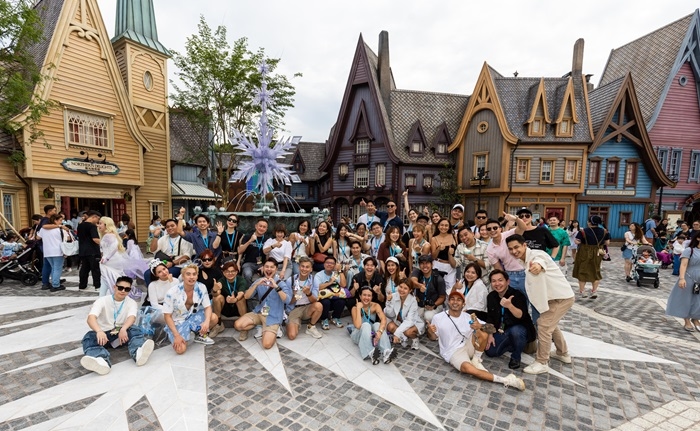 Influencer Indonesia Rekomendasi Wahana Baru Hongkong Disneyland, World Of Frozen