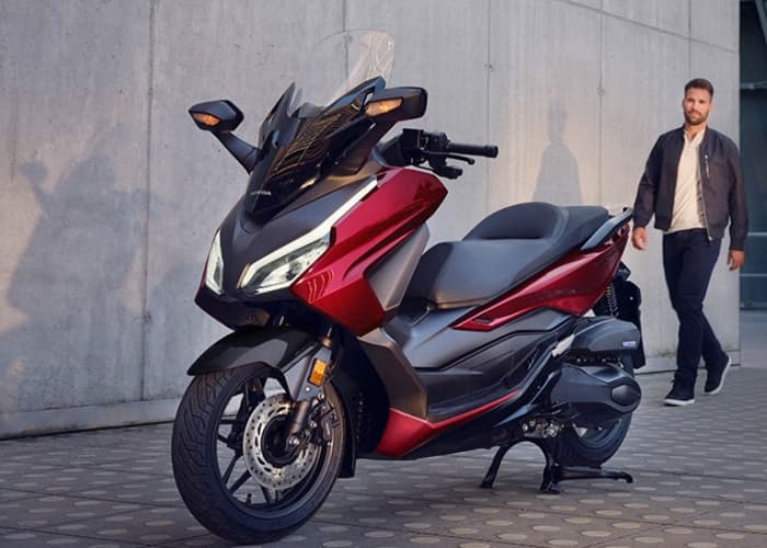 Intip Spesifikasi Honda Forza, Skutik Premium Seharga Rp90 Juta!