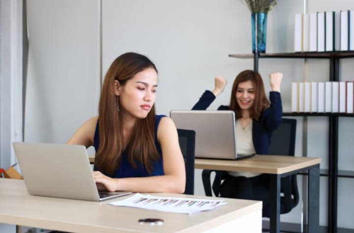 Mengenal Sifat Hasad, Rasa Iri Hati Dan Cemburu Berlebihan Yang Dapat Merugikan Diri Dan Lingkungan Sekitar