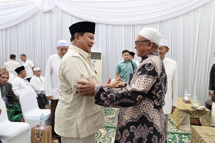 Didukung Mayoritas Masyayikh Jatim, Prabowo Tampung Masukan