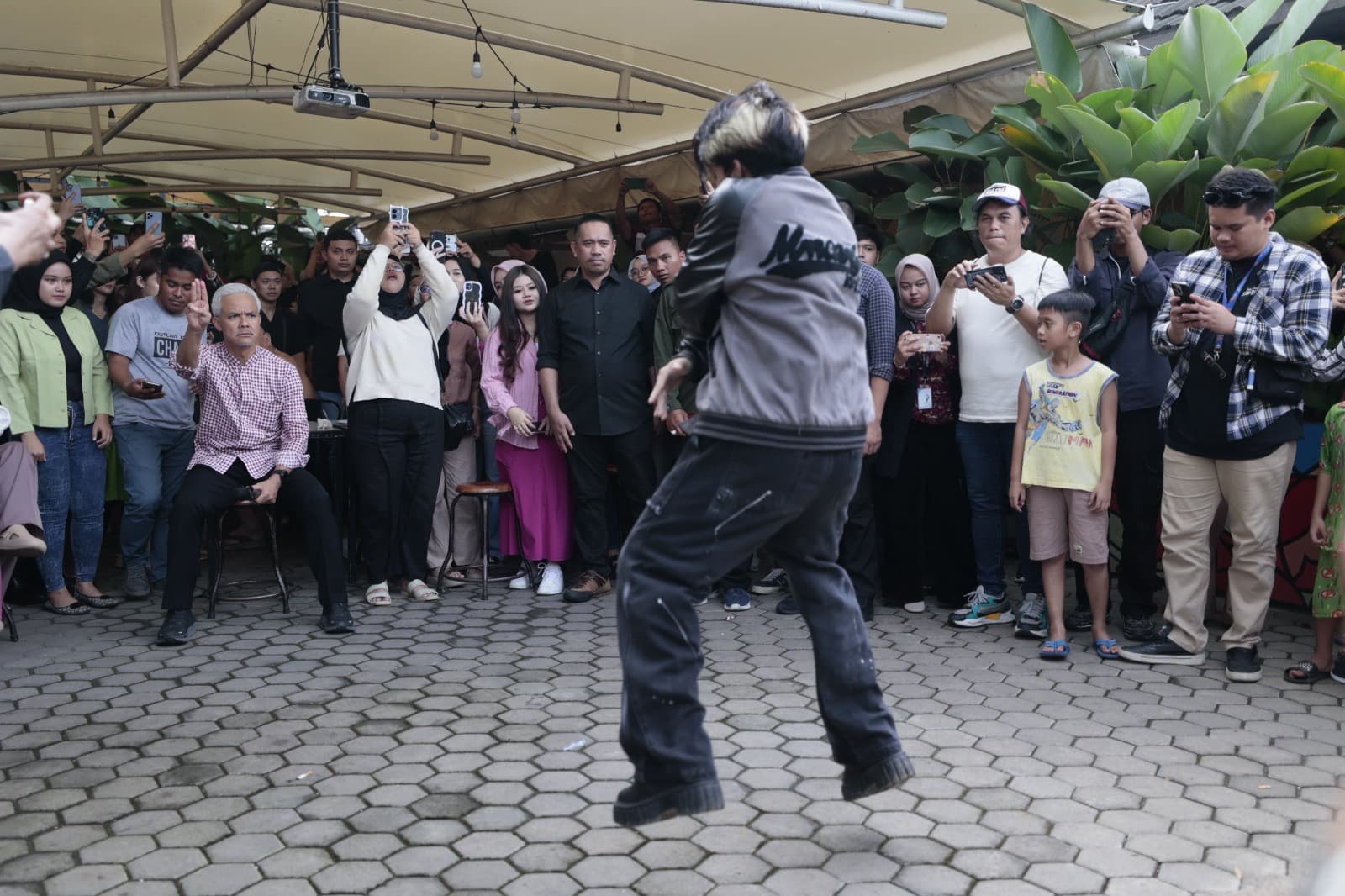 Terinspirasi Curhatan Anak Muda Pontianak, Ganjar Ingin Buat Creative Hub Di Seluruh Indonesia