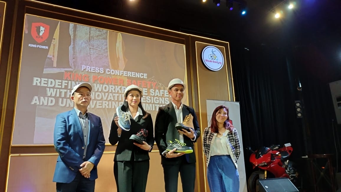 King Power Safety Hadirkan Standar Baru Sepatu Keselamatan Kerja