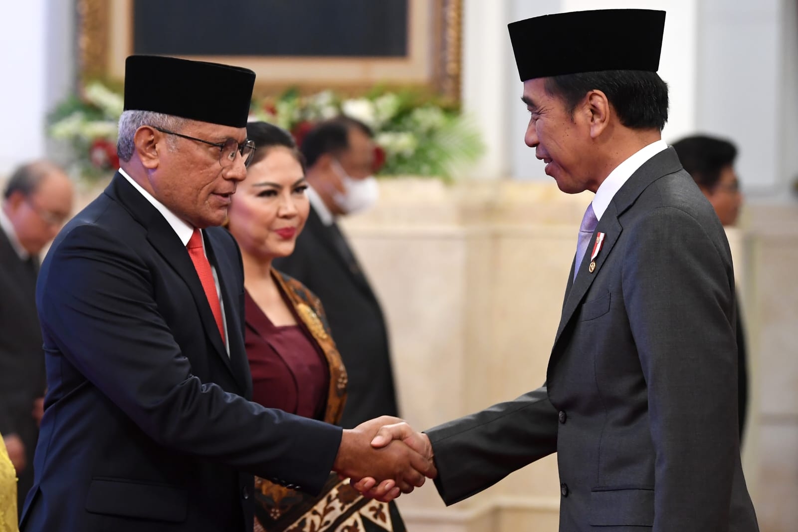 Marthinus Hukom Berburu Bandar Narkoba