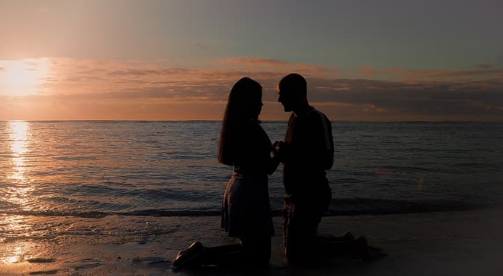 Hukum Selingkuh Lewat Handphone dalam Pandangan Islam